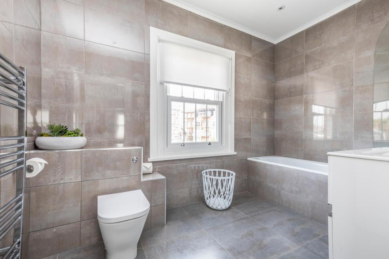 Appartement Ashbys Deluxe With Included *