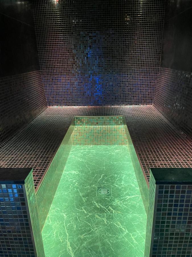 Ashbys Deluxe With Included Appartement